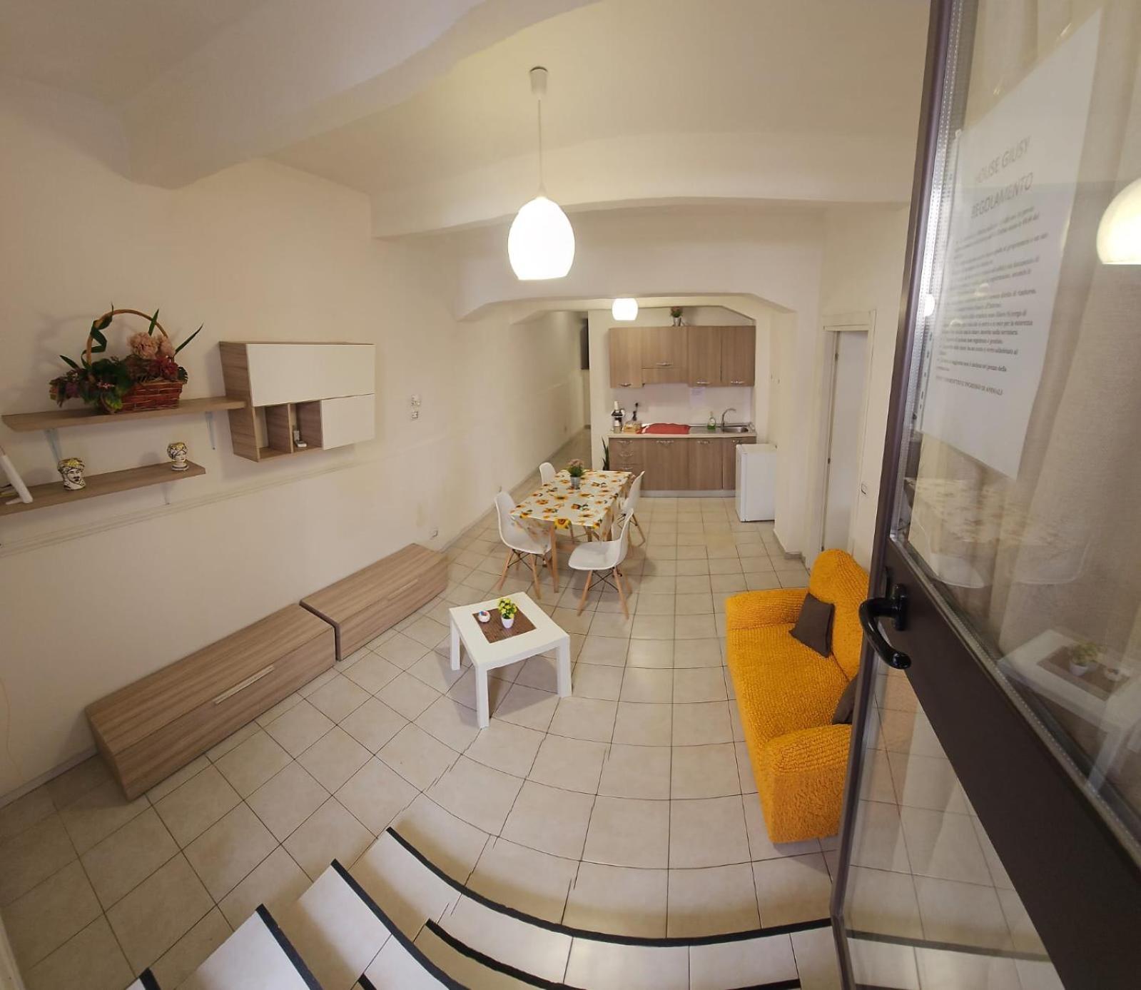 House Giusy Apartment Reggio Calabria Exterior photo